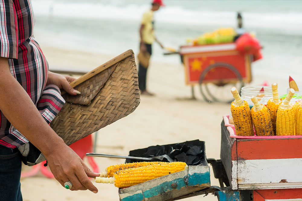 Foods to Manage Migraine Pain