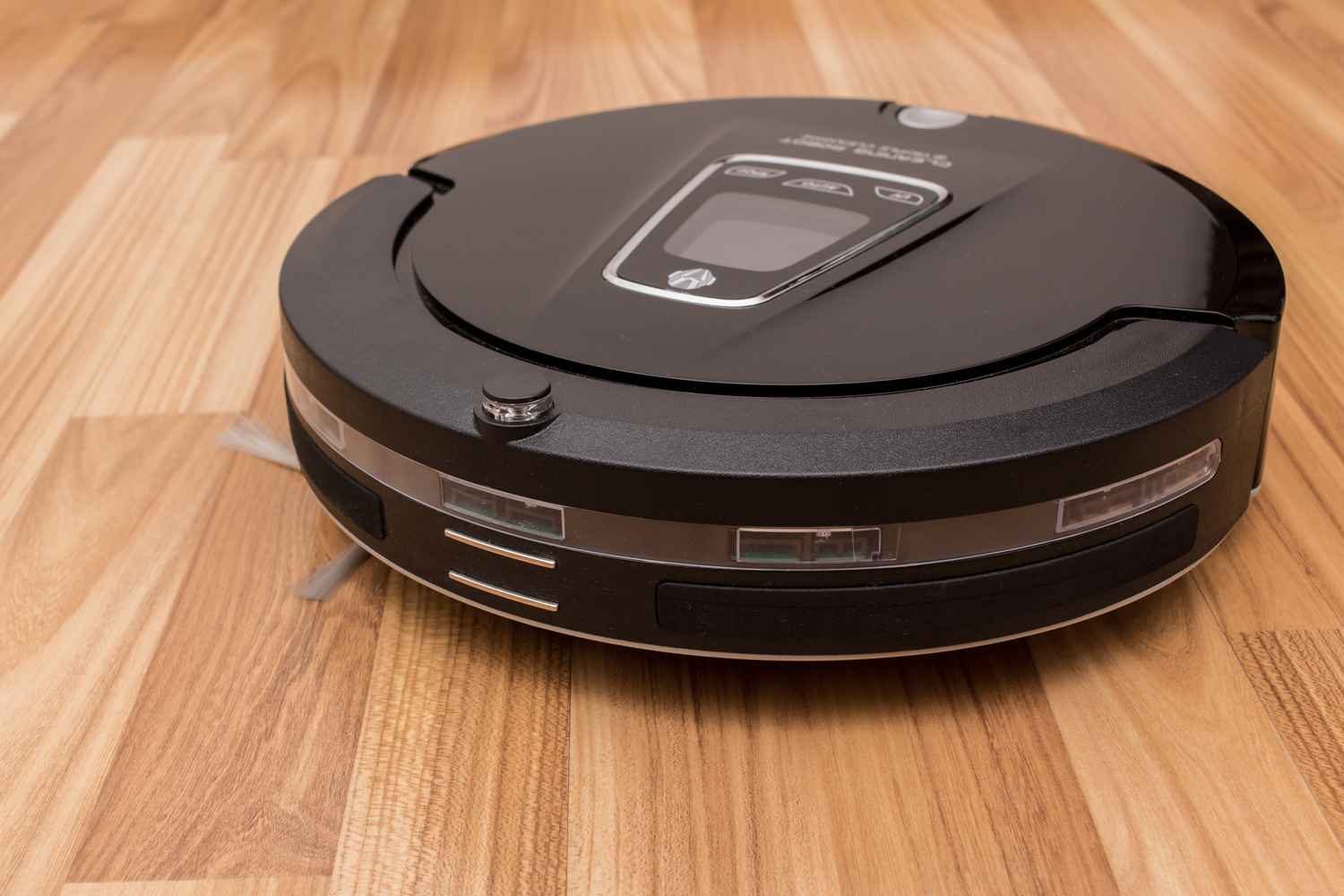 6 Things To Know Before Buying a Robot Vacuum